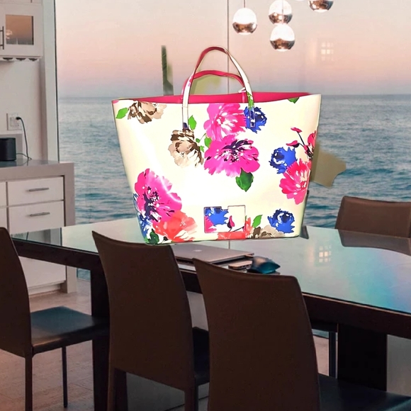 Kate Spade Turn Over A New Leaf Tote - Picture 2 of 6